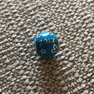 Pandora Disney LE Park Exclusive Charm (2017)